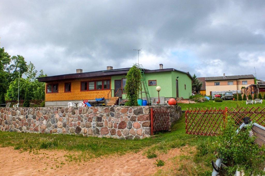 Hostel Laguun Kallaste  Exteriör bild