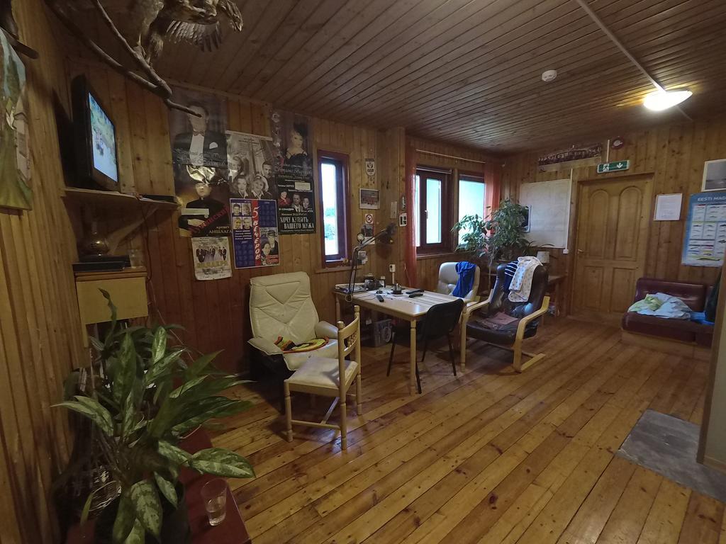 Hostel Laguun Kallaste  Exteriör bild